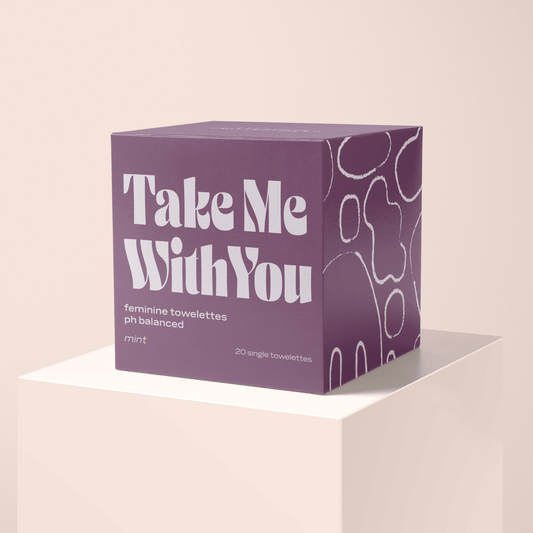 TAKE ME WITH YOU mint feminine towelettes